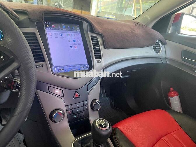 Chevrolet Cruze LT Số sàn 50000 km Đỏ
