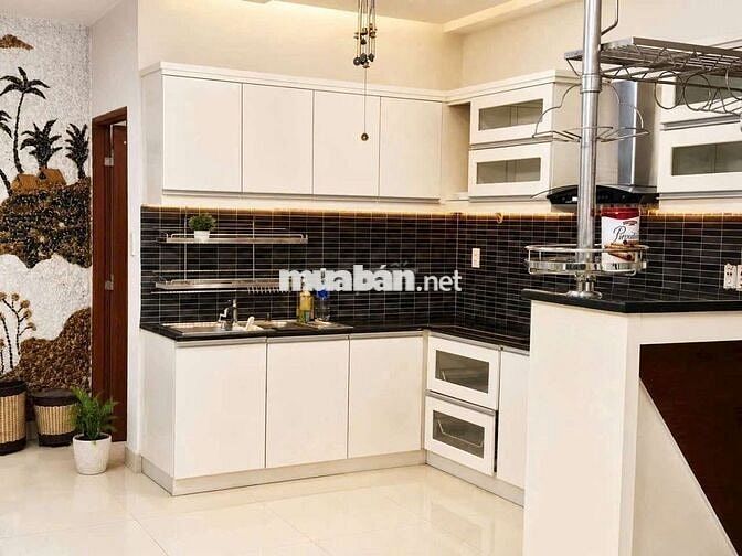 Cho thuê nguyên căn sạch đẹp, 3pn 3wc, Đg Quang Trung p11 Gò vấp