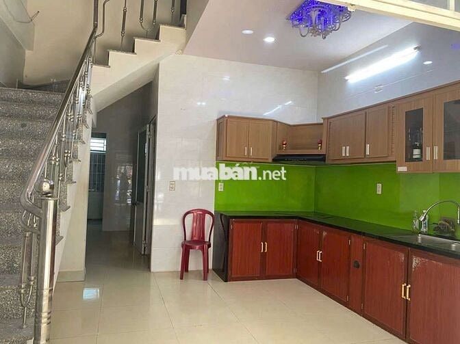 nhà 2 tầng đường văn tân. khi chợ non nước. 90m2. 10 triệu. đẹp