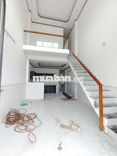 SỐC - NHÀ GÁC LỮNG 3PN - PHƯỜNG TÂN TRIỀU GIÁ CHỈ 1 TỶ 350 TRIỆU (KPS)