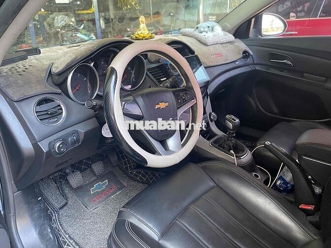 Chevrolet Cruze 2018 Số sàn màu Đen