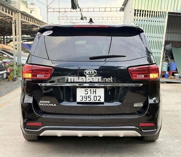 Kia Sedona Luxury 2.2D 2020 Đen 69,000km