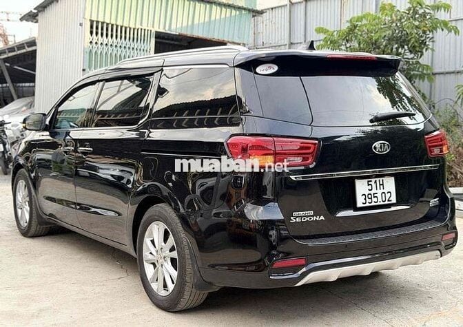 Kia Sedona Luxury 2.2D 2020 Đen 69,000km