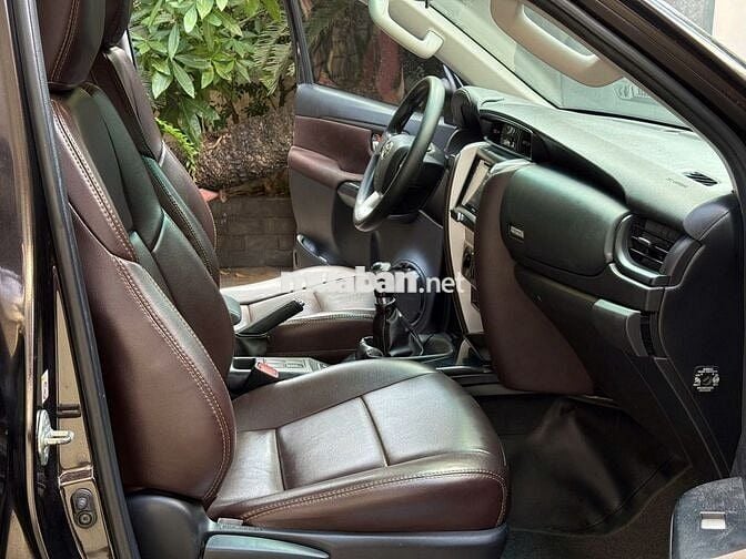 Toyota Fortuner 2.4G MT 2019 Nâu