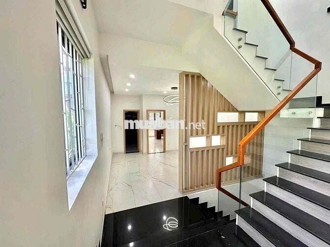 CHO THUÊ NHÀ 3 TẦNG MT KHƯƠNG HỮU DỤNG- ĐƯỜNG 7m5- NHÀ MỚI