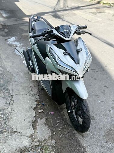 Honda Vario 150 2019 Bạc nhám Tự động