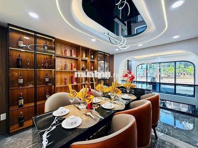 Nhà Phố Tân Bình 1trệt - lửng và 3lầu nội thất chi tiết zl ***
