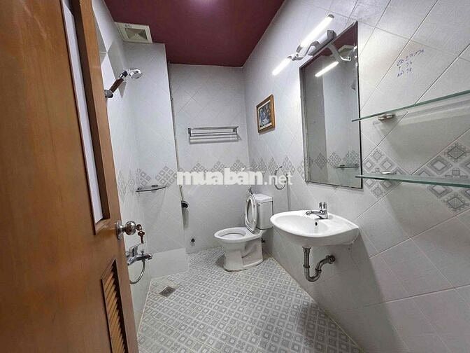 CHO THUÊ CHDV GẦN ,NGÃ TƯ HÀNG XANG ,HUTECH…