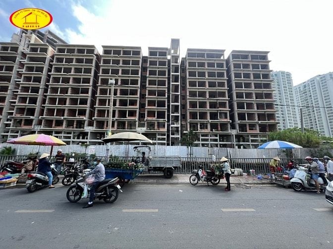 Bán mặt tiền Lê Văn Lương 3500m2 đã có dự án xây chung cư 18 tầng