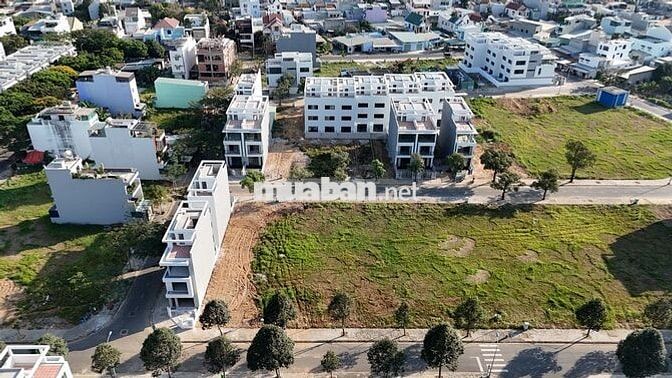 Đất nền vừa mở bán - 100m2 - Full thổ cư - Gần sân bay  - Sổ hồng sẵn