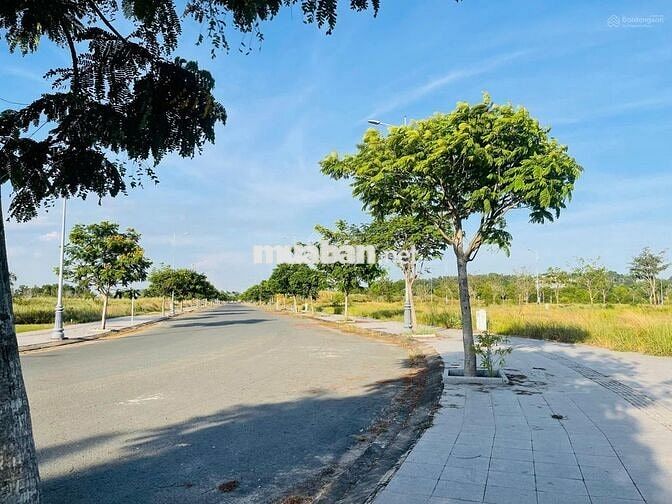 Đất nền vừa mở bán - 100m2 - Full thổ cư - Gần sân bay  - Sổ hồng sẵn