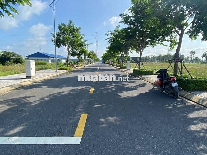 Đất nền vừa mở bán - 100m2 - Full thổ cư - Gần sân bay  - Sổ hồng sẵn