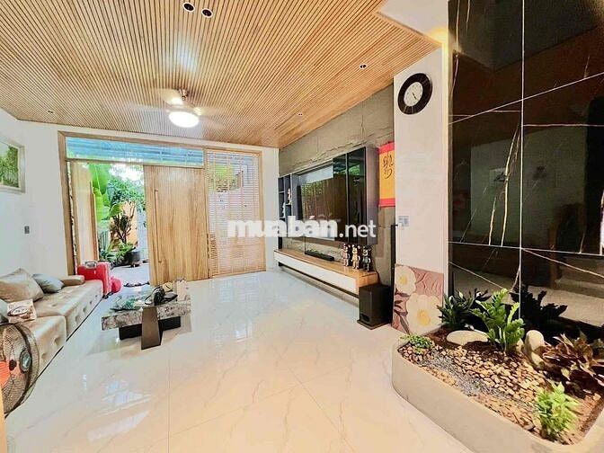 CHO THUÊ NHÀ 3 TẦNG ĐẸP FULL NỘI THẤT TẠI ĐƯỜNG TRẦN KIM XUYẾN