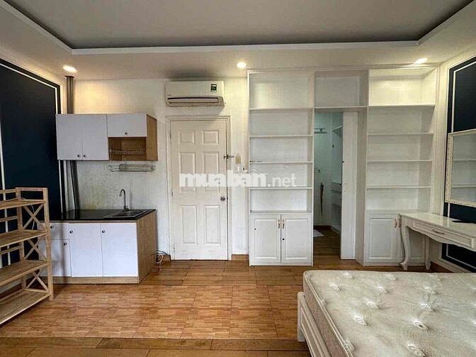Cho thuê căn hộ Studio Ban công Q1 gần chợ Bến Thành, Bùi Viện