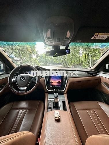 VinFast Lux A2.0 2023 Trắng
