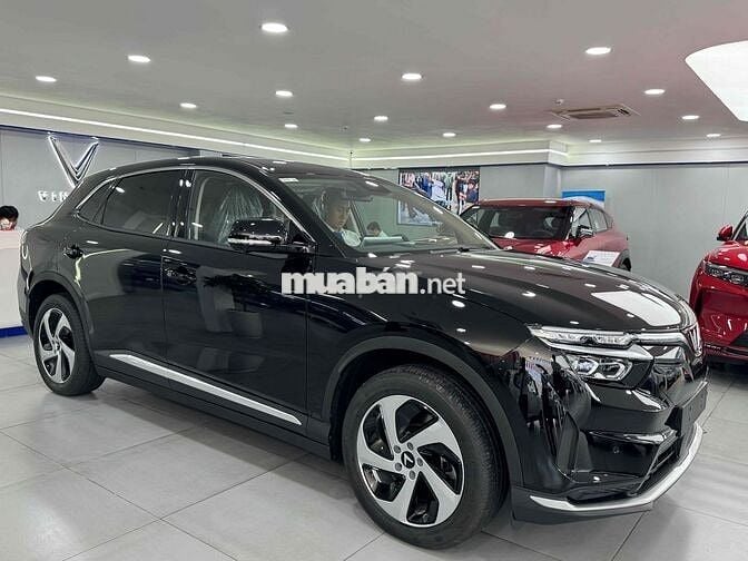 VinFast VF 8 ECO