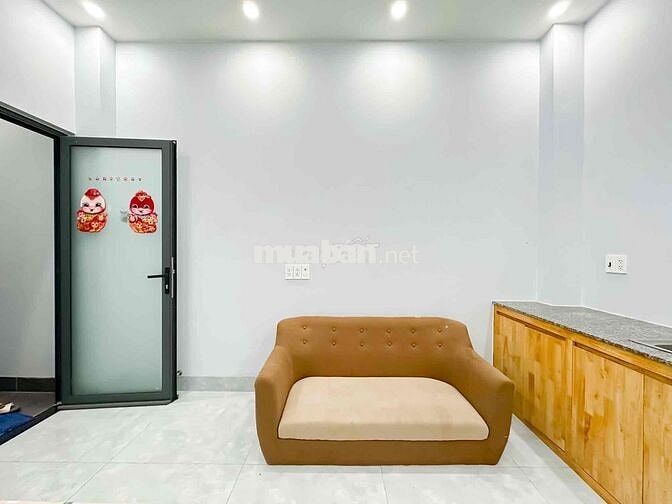 Căn hộ Full NT có máy giặt riêng, mặt tiền DVB gần Trường NTT_Luật Q4