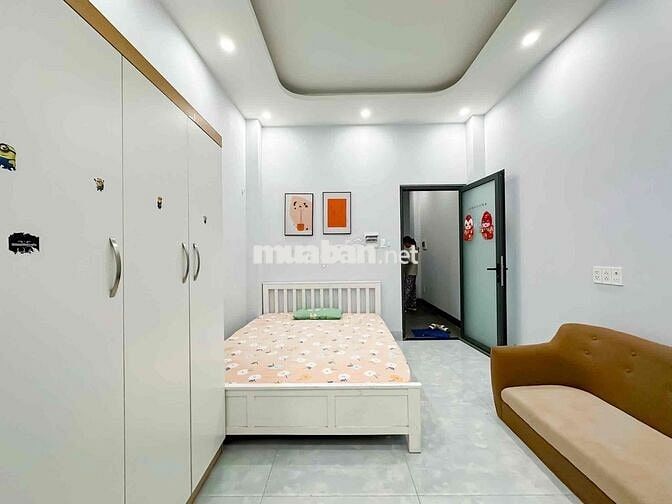 Căn hộ Full NT có máy giặt riêng, mặt tiền DVB gần Trường NTT_Luật Q4