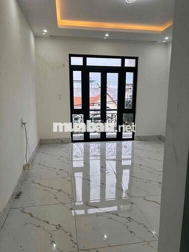 NHÀ SÂN RỘNG ĐẬU Ô TÔ 4PN 4WC MỚI ĐẸP SẠCH SẼ Ở + VPCTY+ KD ONLINE