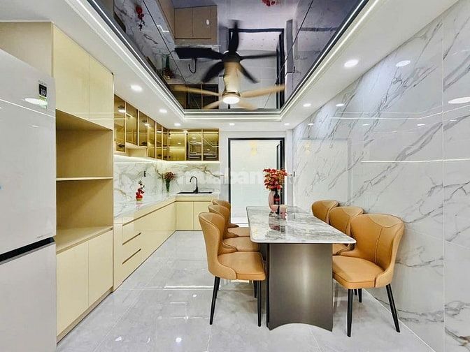 chính chủ cần bán nhà ngay trung tâm gò vấp giá tốt