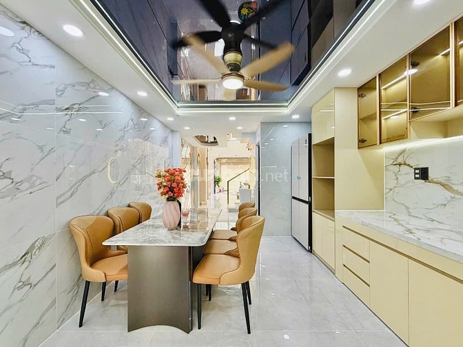 chính chủ cần bán nhà ngay trung tâm gò vấp giá tốt