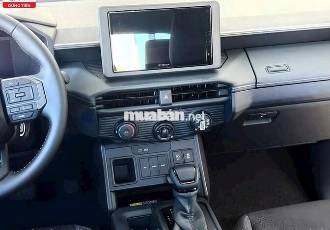 Toyota Hilux 2.8AT Tự động Thái Lan - BAO GIÁ TỐT