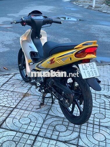Yamaha Ya cá mập Đã sử dụng Vàng, Trắng