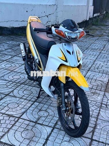 Yamaha Ya cá mập Đã sử dụng Vàng, Trắng