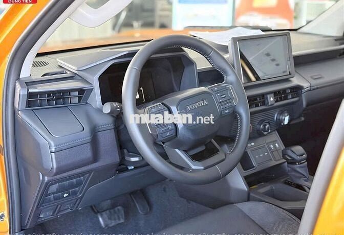 Toyota Hilux 2.8AT Tự động Thái Lan - BAO GIÁ TỐT