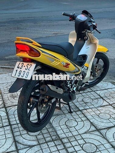 Yamaha Ya cá mập Đã sử dụng Vàng, Trắng