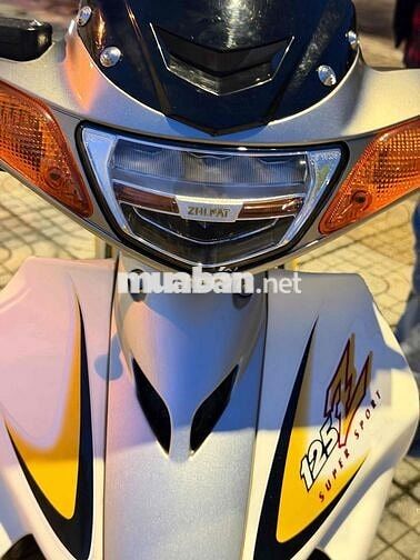 Yamaha Ya cá mập Đã sử dụng Vàng, Trắng