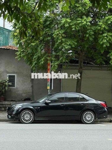 Mercedes-Benz C-Class Đen 5 chỗ cũ