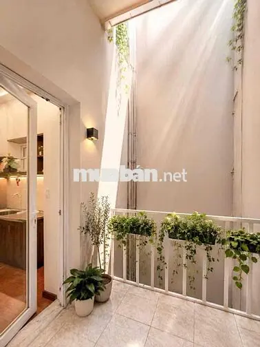 CHO THUÊ CĂN HỘ DỊCH VỤ FULL NỘI THẤT SANG TRỌNG KHU ĐỒNG ĐEN TÂN BÌNH