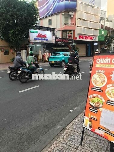 cần gấp phụ làm quán cơm , bún bò