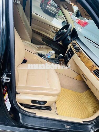 BMW 320i 2008 Đen 5 chỗ