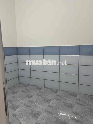 Nhà mặt tiền hẻm xe tải 6 triệu còn bớt
