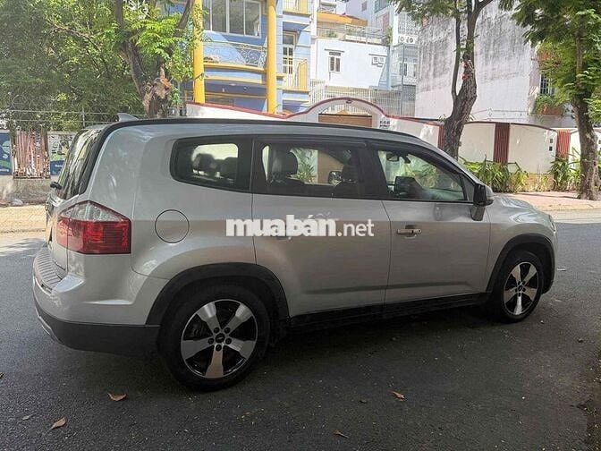 Chevrolet Orlando 2016 Tự động Bạc 7 chỗ