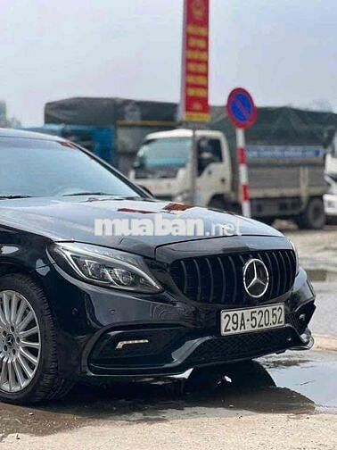 Mercedes-Benz C-Class Đen 5 chỗ cũ
