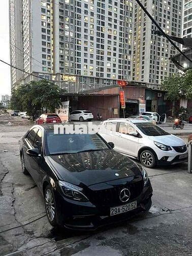 Mercedes-Benz C-Class Đen 5 chỗ cũ