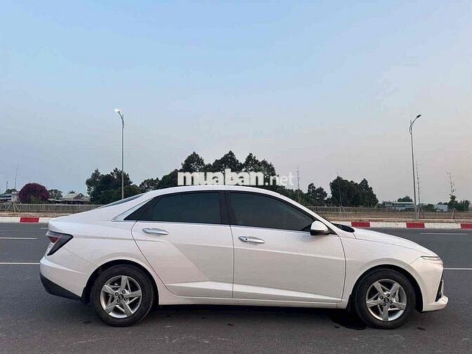 Hyundai Accent 2024 1.5 AT Đặc biệt 4000 km Trắng