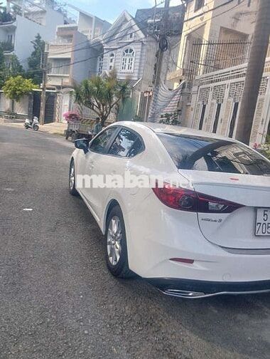 Mazda Mazda 3 Trắng 5 chỗ