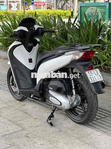 SH 150 CBS 2022 Trắng đen 10.000km Bstp Chính Chủ