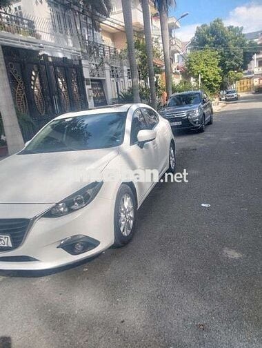 Mazda Mazda 3 Trắng 5 chỗ