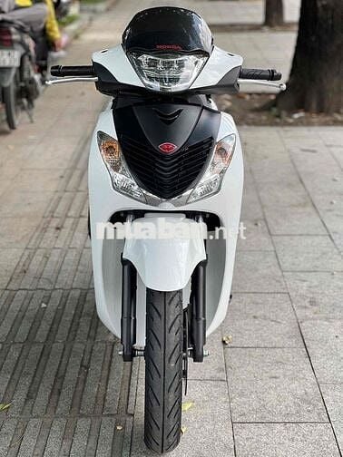 SH 150 CBS 2022 Trắng đen 10.000km Bstp Chính Chủ