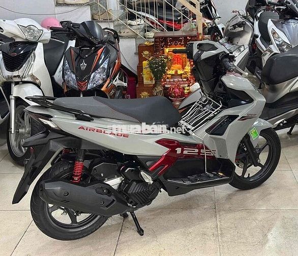 Honda Air Blade 2024/4V .Xám Đỏ Đem.Bản Bỏ Mẫu