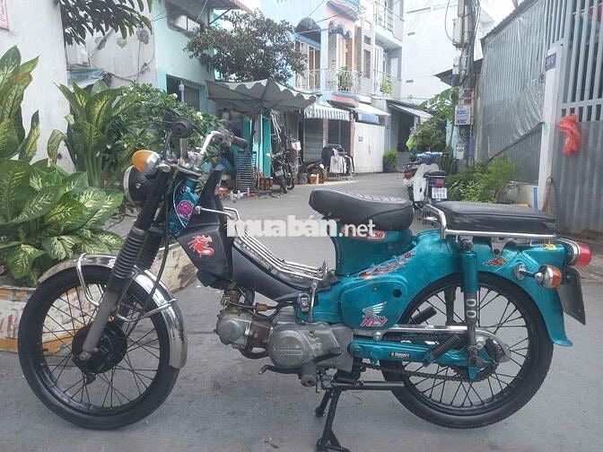 Honda Cub 50 Xanh ngọc