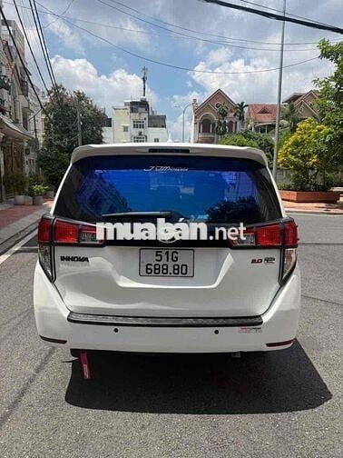 Toyota Innova 2.0E Trắng 8 chỗ Xăng