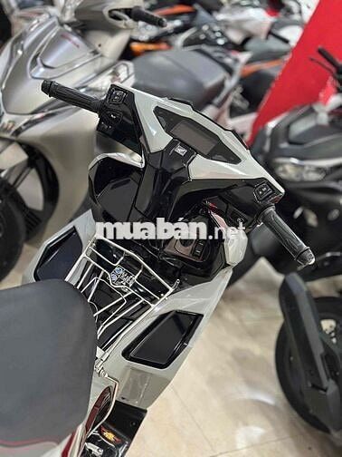 Honda Air Blade 2024/4V .Xám Đỏ Đem.Bản Bỏ Mẫu