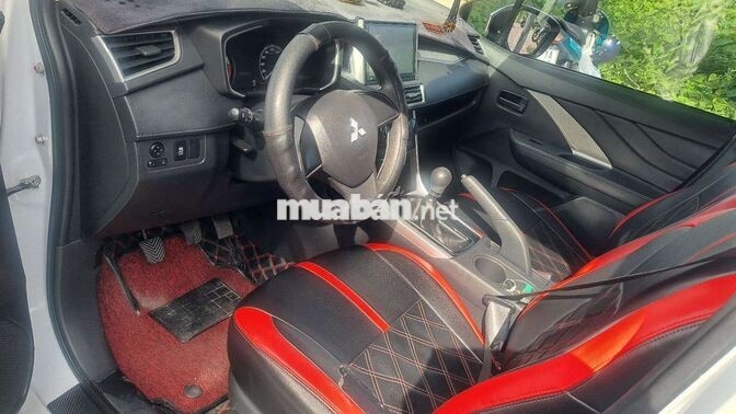 Mitsubishi Xpander 2021 Trắng 7 chỗ ghế da
