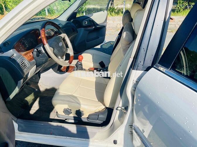 Ford Laser 1.8 MT Trắng Số sàn